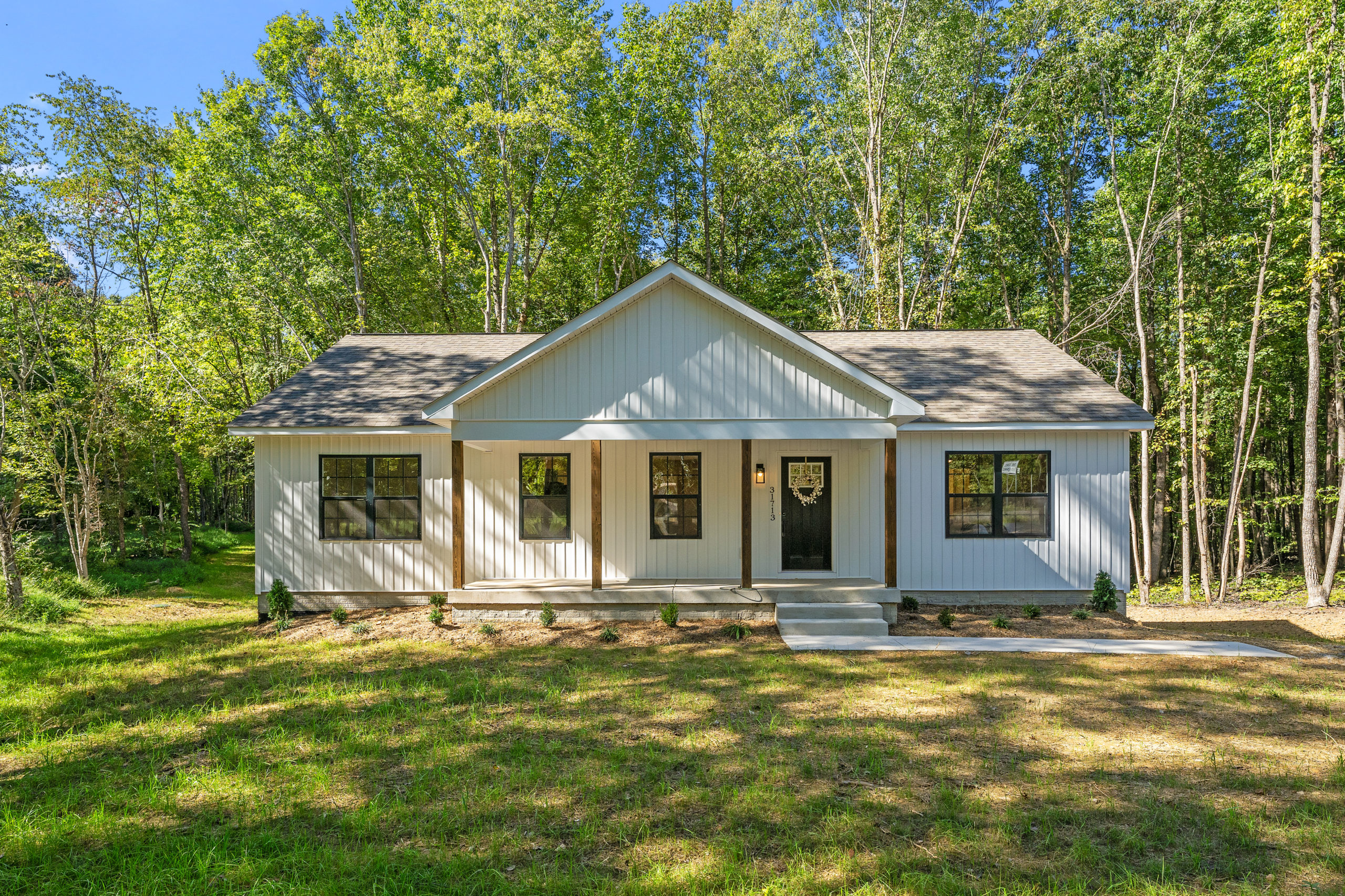 31713RusselRd-4 Russel Road House