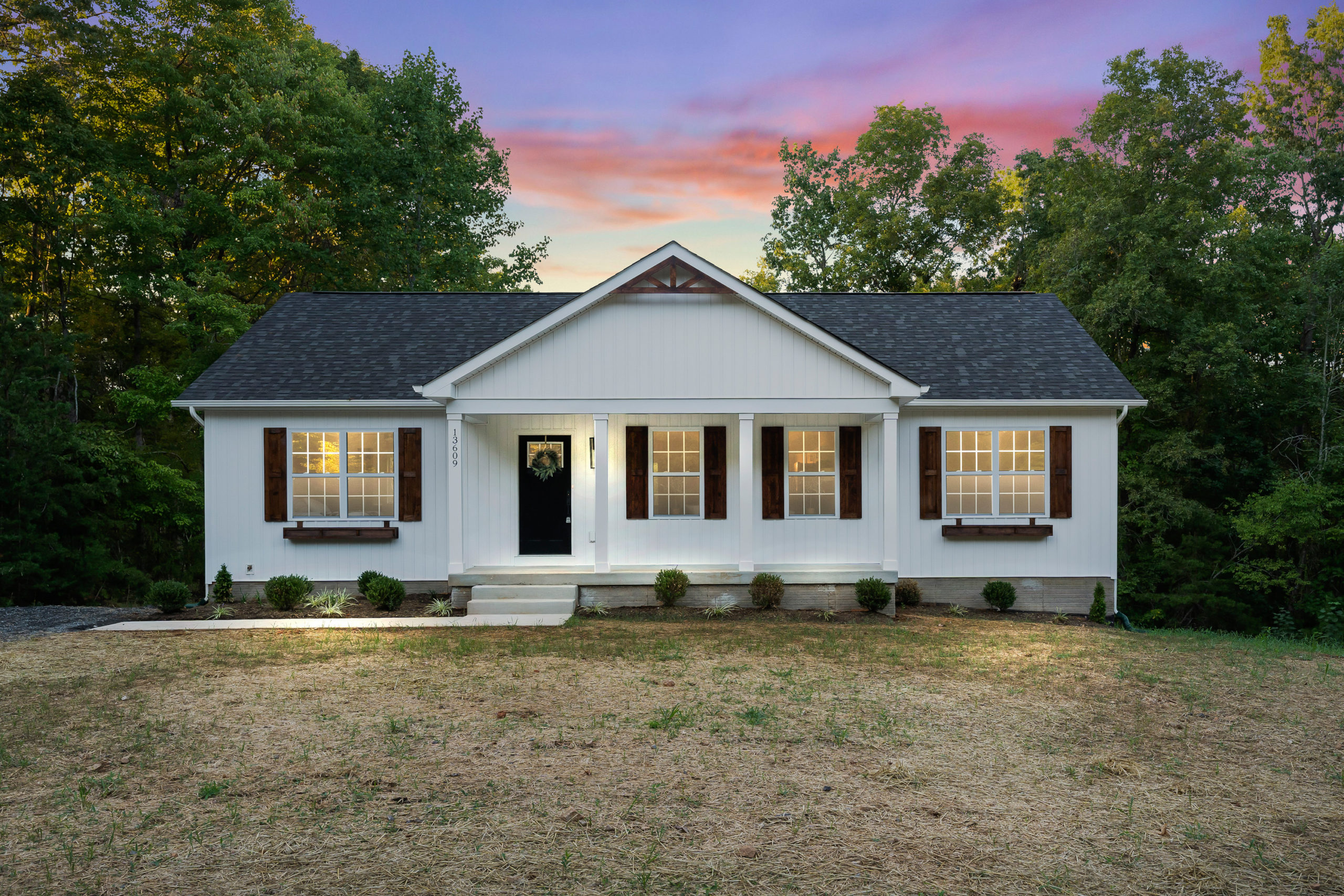 14615 Woolfolk Boxwood_thumb