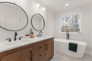 5605HickoryTreeLn 44